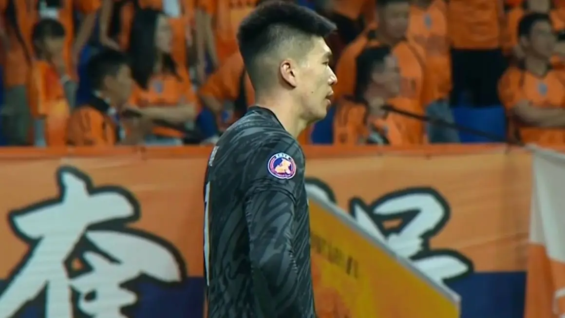 AA, 半场比分暂 AA, 半场比分暂