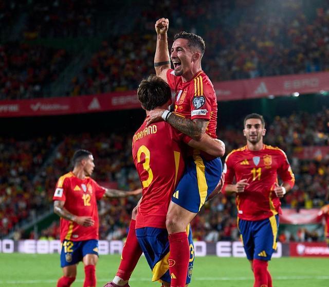 AA, 门而过, 西班牙笑傲 AA, 门而过, 西班牙笑傲